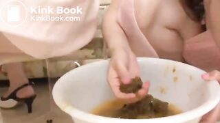 Shit and piss - video 8