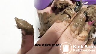 Enfiando a mao no meu cu