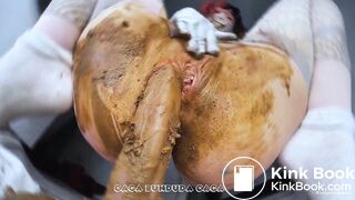 Massive Dildo Poop Smear