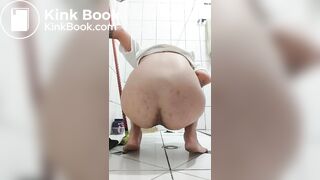 Slut shitting - video 3