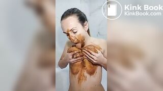 A Saggy Lady sucks a Turd