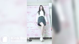 Chinese girl Diarrhea - video 3