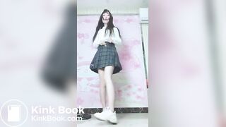 Chinese girl Diarrhea - video 3
