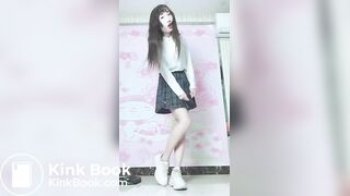 Chinese girl Diarrhea - video 3