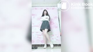 Chinese girl Diarrhea - video 3