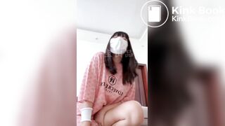 Diarrhea girl begs for toilet