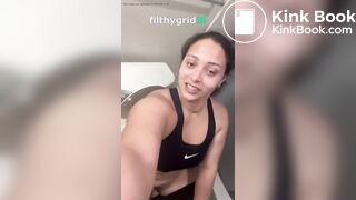 BBW pooping on toilet