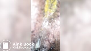 ebony wipe creasy discharge after a shit