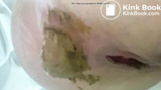 Sexy ass pooping closeup