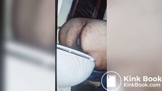 Fat ass shitting - video 7