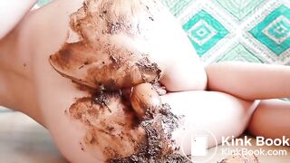 Super hot girl scat anal with atm