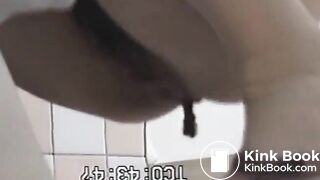 無修正 公園和式トイレ撮影2