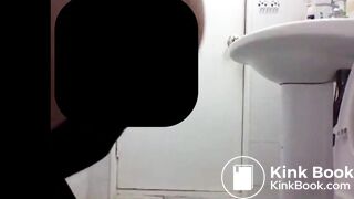 Amateur girl pooping on toilet