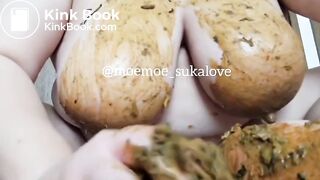 Japanese chubby girl smeared with shit　2