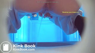 Woman piss - video 8