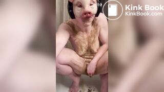 Nasty ugly cunt plays with shit