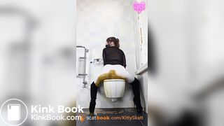 diarrhea in white pants