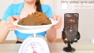 Slut finds out how fast she can eat her fresh shitpile