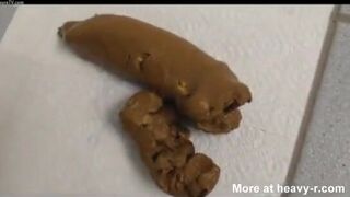 Girls shitting compilation - video 3