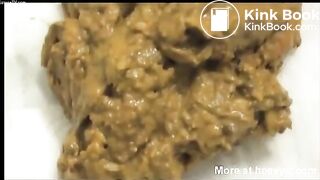 Girls shitting compilation - video 3