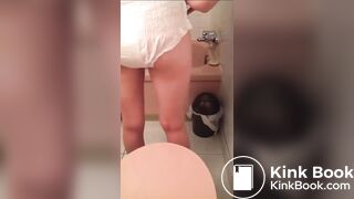 Boyfriend records her diaper mess