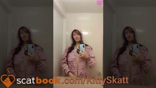 Sexy toilet shitting - video 3