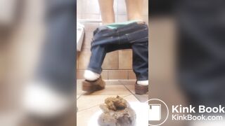Milf unloads on the floor