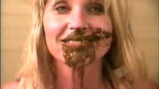 Whore eating shit