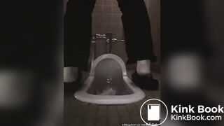 Japanese College Girl pooping in toilet
