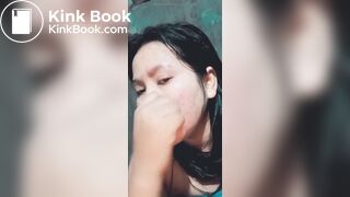 Indonesian girl shitting