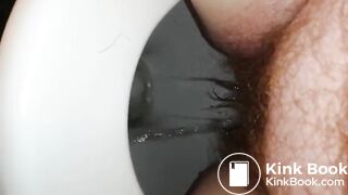 RED PUBIC HAIR ON THE TOILET_POT