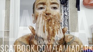 Breakfast and skincare @lamiadark_