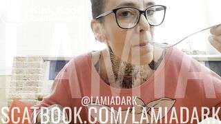 Breakfast and skincare @lamiadark_