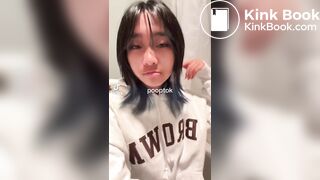 Ivy League girl pooping