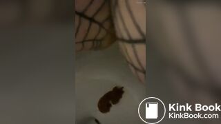 LIQUID-SHIT-CLOSE_UP
