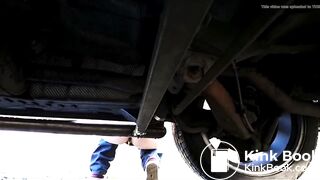 Girl shitting outdoor - video 5