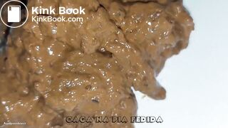 Latina Pooping in the Sink