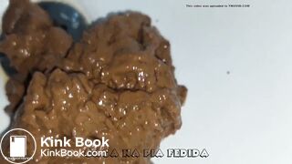 Latina Pooping in the Sink