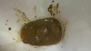 HUGE GERMAN OMA ON THE TOILET POT