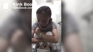 Chinese Girls Nice Shits on Toilet Compilation - video 4