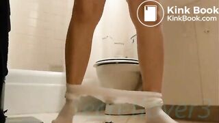 POOPING WHiTE PANTYHOSE