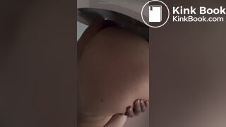 Pooping Cagando - video 6