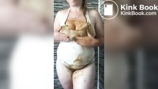 Messy shit masterbate