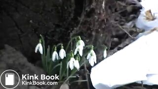 WINTER POO IN THE WOODS