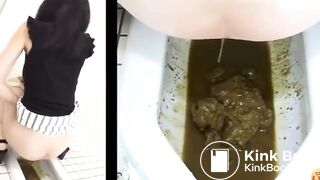 女の子が下痢をする 3