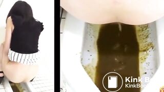 女の子が下痢をする 3