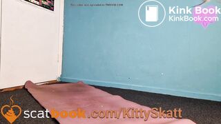 Sweaty workout pantypooping