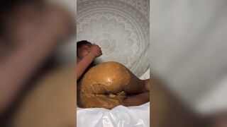 Sexy Ebony scat dildo pussy fuck