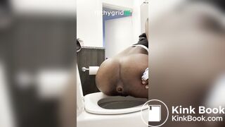 Ebony girl pooping on toilet - video 7