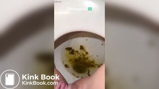Girls pooping on toilet - video 67